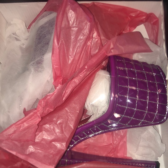 Exotic Heels 👠 - Picture 2 of 5